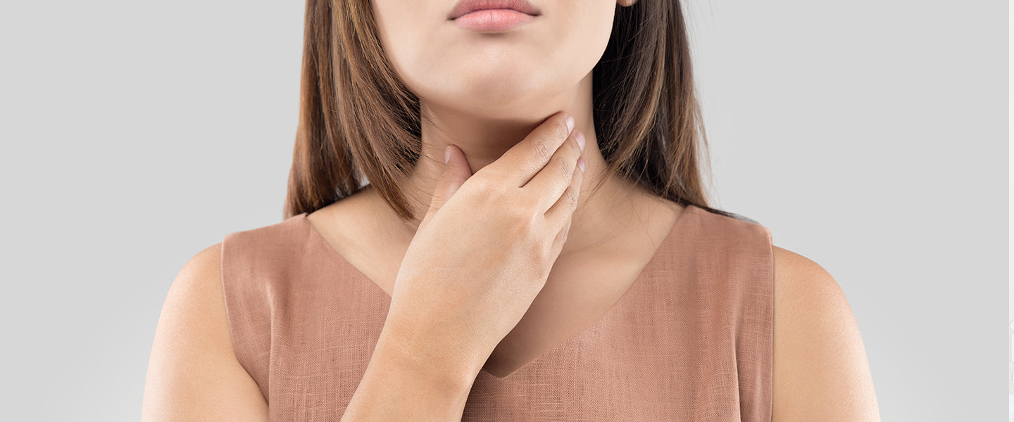 How to soothe a sore throat and catch it early